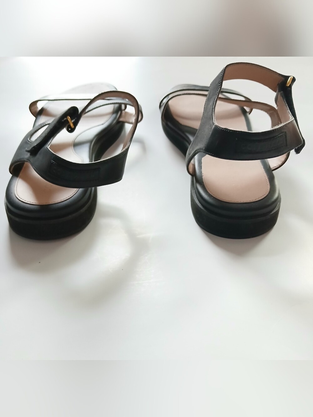 EUC Cole Haan Mirabelle Women's Strappy Flat Black Leather Sandals, Size 10B - Picture 9 of 11